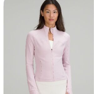 Cropped Define Jacket *Nulu
Pink Peony
Size 10